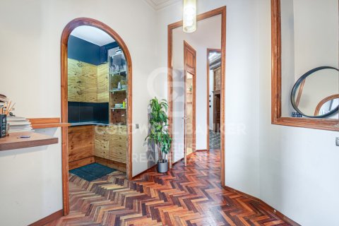 Huoneisto myytävänä Barcelona, Espanja, 3 makuuhuonetta, 178 m2 No. 157099 - kuva 23