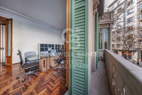 Huoneisto myytävänä Barcelona, Espanja, 3 makuuhuonetta, 178 m2 No. 157099 - kuva 22