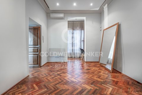 Huoneisto myytävänä Barcelona, Espanja, 3 makuuhuonetta, 178 m2 No. 157099 - kuva 8