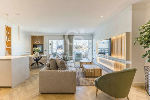 Kattohuoneisto myytävänä Madrid, Espanja, 2 makuuhuonetta, 130 m2 No. 157100 - kuva 4