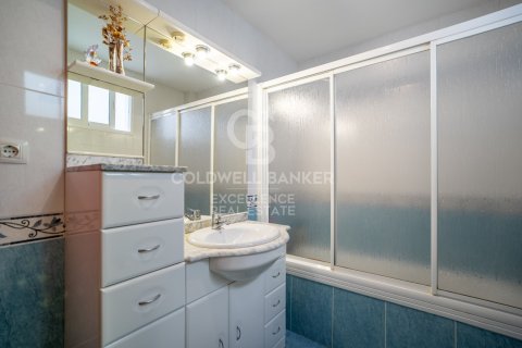 Сasa en venta en Castellón de la Plana, Castellón, España 5 dormitorios, 198 m2 No. 157103 - foto 13