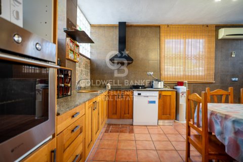 Сasa en venta en Castellón de la Plana, Castellón, España 5 dormitorios, 198 m2 No. 157103 - foto 30