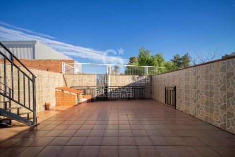 Townhouse zum Verkauf in Castellon de la Plana, Castellon, Spanien 5 Schlafzimmer, 198 m2 Nr. 157103 - Foto 2