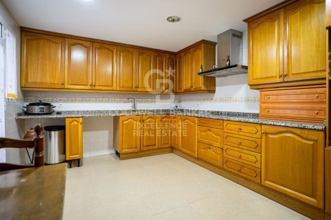Townhouse zum Verkauf in Castellon de la Plana, Castellon, Spanien 5 Schlafzimmer, 198 m2 Nr. 157103 - Foto 10