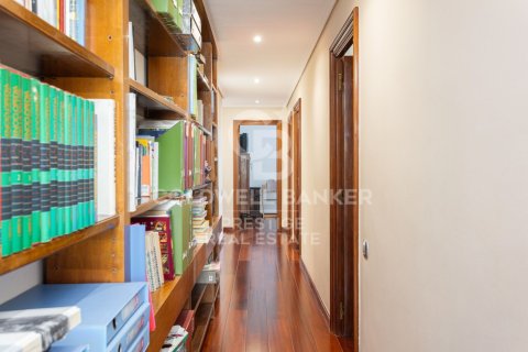 Apartamento en venta en Barcelona, España 6 dormitorios, 228 m2 No. 157104 - foto 16