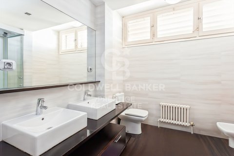 Apartamento en venta en Barcelona, España 6 dormitorios, 228 m2 No. 157104 - foto 20