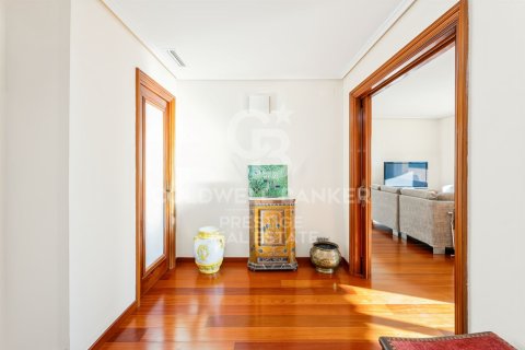 Apartment à vendre à Barcelona, Espagne, 6 chambres, 228 m2 No. 157104 - photo 16