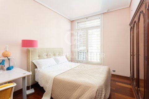 Apartment à vendre à Barcelona, Espagne, 6 chambres, 228 m2 No. 157104 - photo 30
