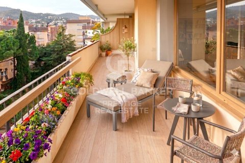 Apartment à vendre à Barcelona, Espagne, 6 chambres, 228 m2 No. 157104 - photo 2