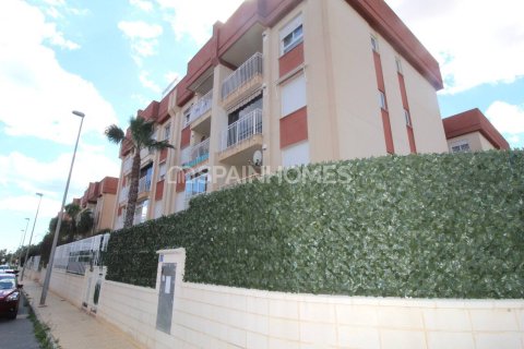 Huoneisto myytävänä Orihuela, Alicante, Espanja, 2 makuuhuonetta, 69 m2 No. 156229 - kuva 4
