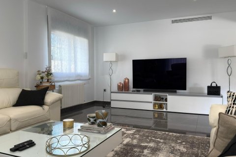 Villa à vendre à San Juan, Alicante, Espagne, 5 chambres, 360 m2 No. 133031 - photo 27