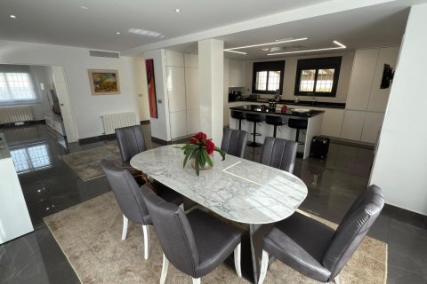 Villa à vendre à San Juan, Alicante, Espagne, 5 chambres, 360 m2 No. 133031 - photo 29