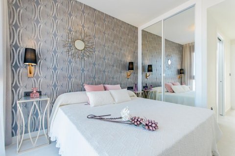 Bungalo pārdošanā Torrevieja, Alicante, Spānijā 2 istabas, 63 m2 Nr. 154711 - attēls 13