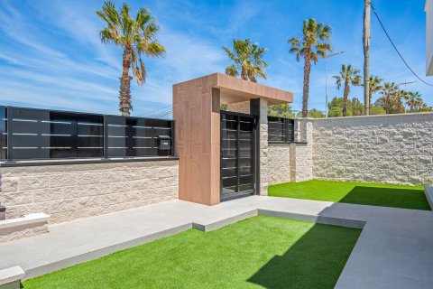 Продажа виллы в Аликанте, Испания 3 спальни, 103м2 №156293 - фото 5