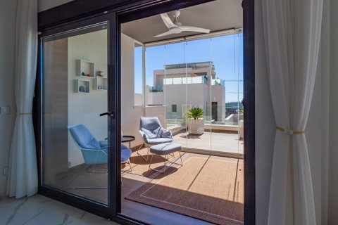 Huoneisto myytävänä San Miguel de Salinas, Alicante, Espanja, 2 makuuhuonetta, 101 m2 No. 189011 - kuva 5