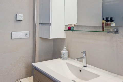 Huoneisto myytävänä San Miguel de Salinas, Alicante, Espanja, 2 makuuhuonetta, 101 m2 No. 189011 - kuva 22
