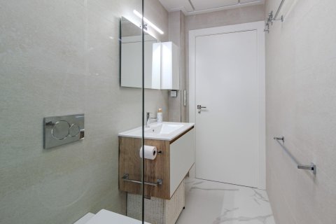 Huoneisto myytävänä San Miguel de Salinas, Alicante, Espanja, 2 makuuhuonetta, 101 m2 No. 189011 - kuva 28