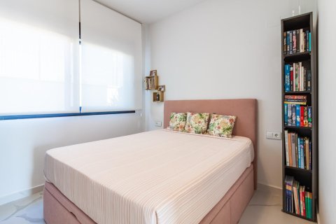 Huoneisto myytävänä San Miguel de Salinas, Alicante, Espanja, 2 makuuhuonetta, 101 m2 No. 189011 - kuva 25