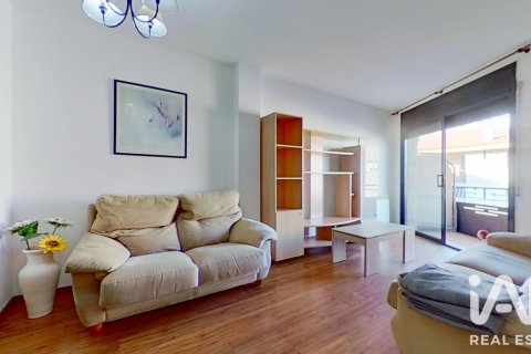 Продажа квартиры в Эль-Вендрель, Таррагона, Испания 3 спальни, 74м2 №187895 - фото 2