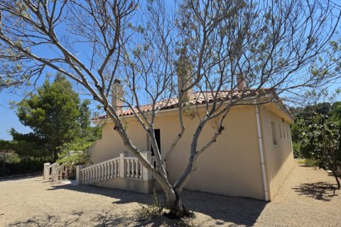 Продажа дома в Л'Аметлья-де-Мар, Таррагона, Испания 4 спальни, 142м2 №187900 - фото 26
