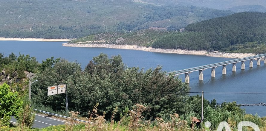 Parcela en Lobios, Orense, España 8946 m2 No. 187897
