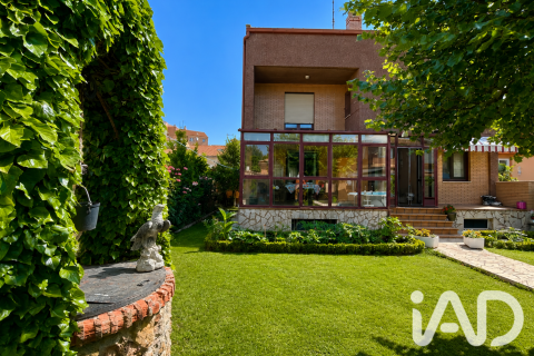 House à vendre à Burgos, Espagne, 6 chambres, 330 m2 No. 188161 - photo 2