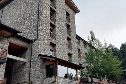 Продажа коммерческой недвижимости в Альп, Герона, Испания 2731м2 №188167 - фото 2