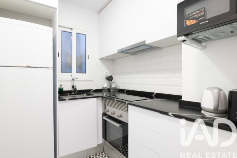 Apartment à vendre à Barcelona, Espagne, 3 chambres, 65 m2 No. 188165 - photo 6