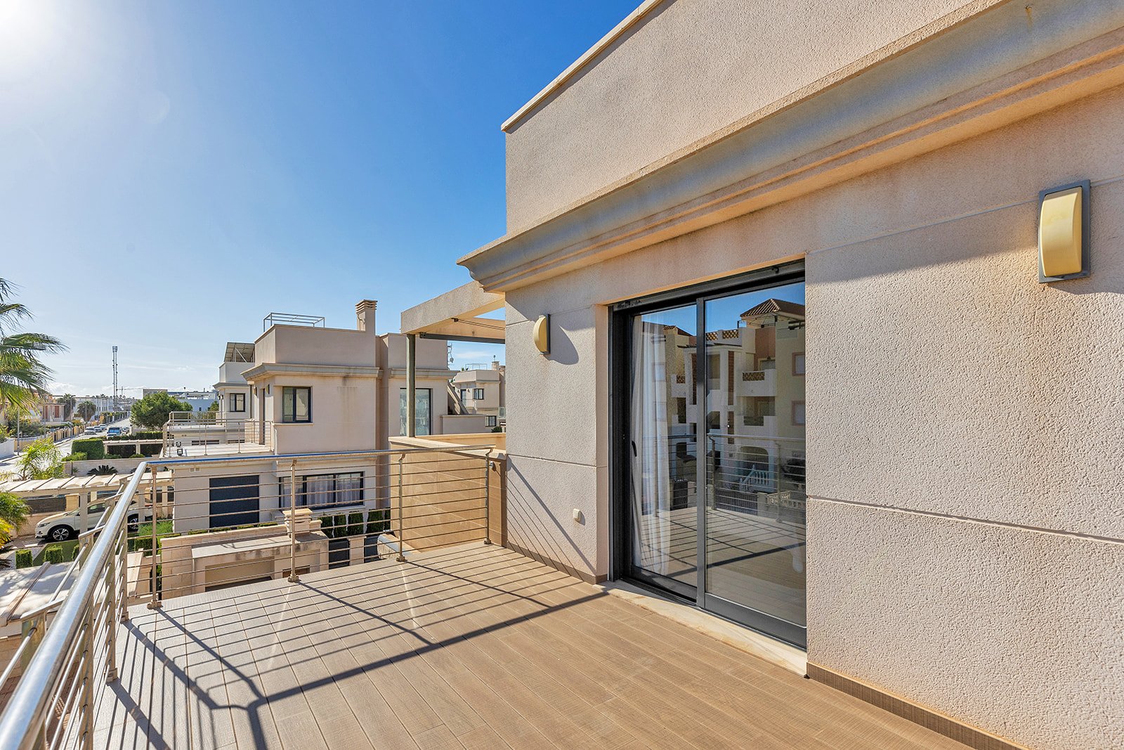 Villa en La Zenia, Alicante, España 5 dormitorios, 296 m2 No. 133952