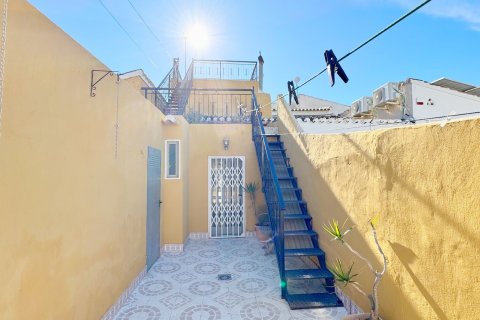 Duplex for sale Punta Prima, Alicante, Spain 4 bedrooms, 104 sq.m. No. 133953 - photo 20