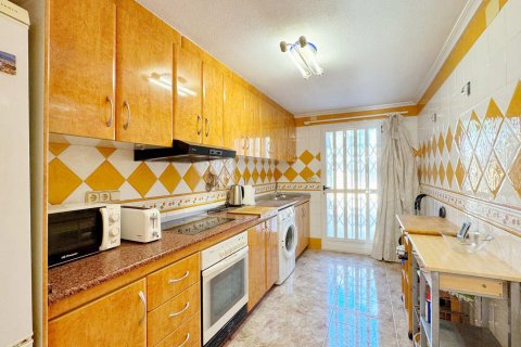 Duplex for sale Punta Prima, Alicante, Spain 4 bedrooms, 104 sq.m. No. 133953 - photo 7