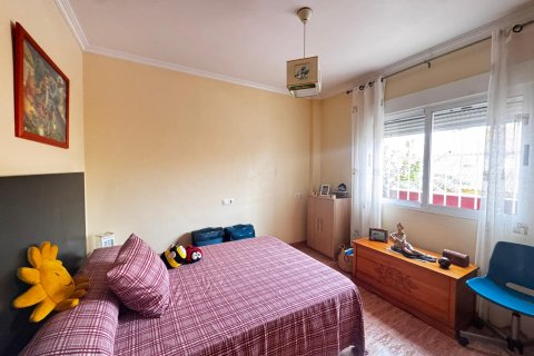 Villa till salu i Los Alcazares, Murcia, Spanien 4 sovrum, 160 kvm. Nr. 143640 - foto 26