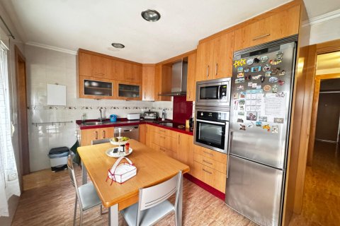 Villa till salu i Los Alcazares, Murcia, Spanien 4 sovrum, 160 kvm. Nr. 143640 - foto 8