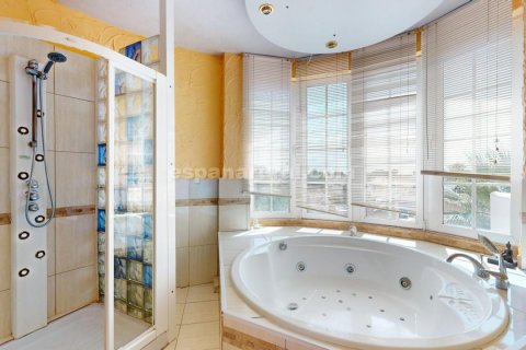 Willa w Alicante, Hiszpania 5 sypialni, 220 mkw. nr 143638 – zdjęcie 20