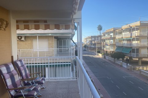 Lägenhet till salu i Santa Pola, Alicante, Spanien 3 sovrum, 99 kvm. Nr. 143641 - foto 1