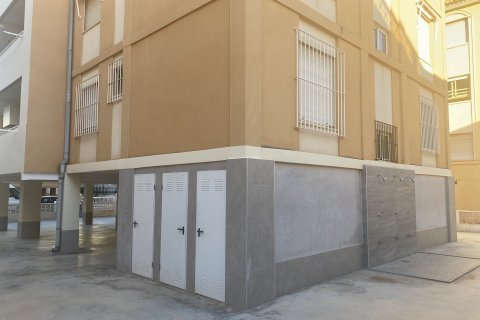 Lägenhet till salu i Santa Pola, Alicante, Spanien 3 sovrum, 99 kvm. Nr. 143641 - foto 15