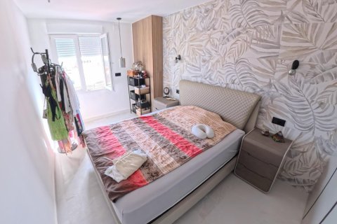 Lägenhet till salu i Pilar de la Horadada, Alicante, Spanien 3 sovrum, 94 kvm. Nr. 143642 - foto 10