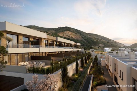 Kaupunkipientalo myytävänä Fuengirola, Malaga, Espanja, 3 makuuhuonetta, 171 m2 No. 173465 - kuva 5