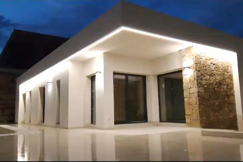 Villa for rent in Finestrat, Alicante, Spain 3 bedrooms, 107 sq.m. No. 165463 - photo 10