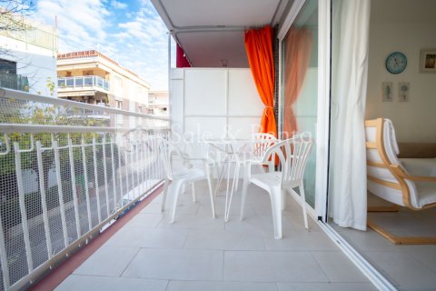 Apartamento en Tossa de Mar, Gerona, España 2 dormitorios, 65 m2 No. 166422