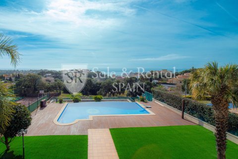 Casa a Lloret de Mar, Girona, Spagna 6 camere da letto, 451 mq. N° 166421