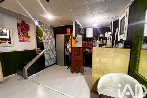 Proprietà commerciale in vendita a Vallirana, Barcelona, Spagna 4 camere da letto, 84 mq. N° 185362 - foto 9