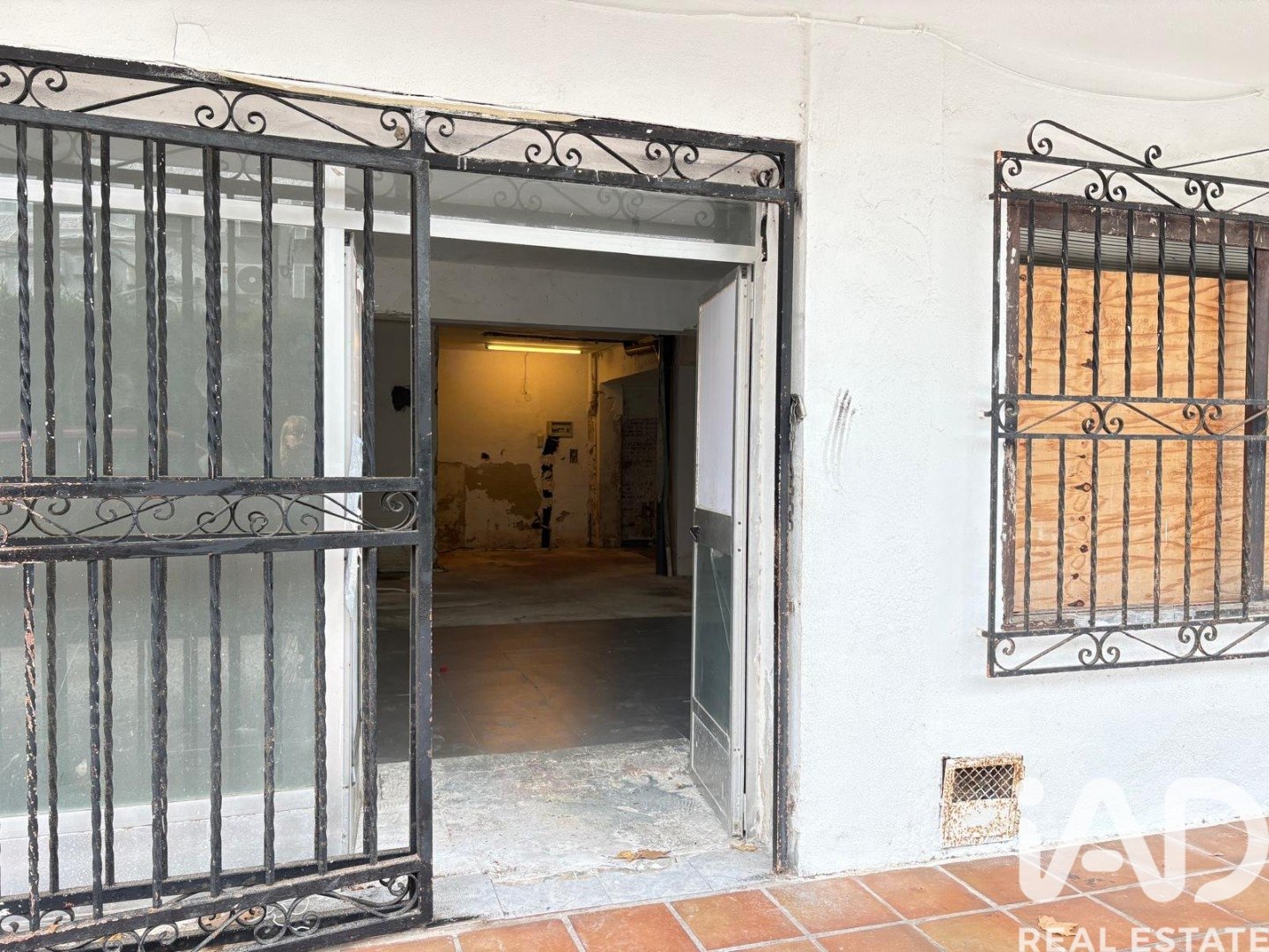 Liikekiinteistö Javea, Alicante, Espanja 84 m2 No. 185360