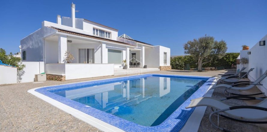 Villa à Cala En Blanes, Menorca, Espagne 5 chambres, 400 m2 No. 164695