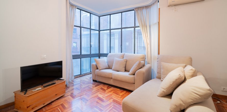 Dzīvoklis Madrid, Spānijā 1 istaba, 68 m2 Nr. 108312