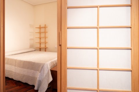 Dzīvoklis pārdošanā Madrid, Spānijā 1 istaba, 68 m2 Nr. 108312 - attēls 17