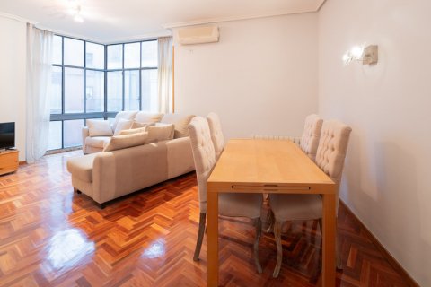 Dzīvoklis pārdošanā Madrid, Spānijā 1 istaba, 68 m2 Nr. 108312 - attēls 15