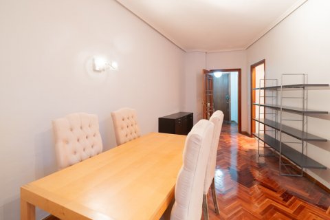 Dzīvoklis pārdošanā Madrid, Spānijā 1 istaba, 68 m2 Nr. 108312 - attēls 6