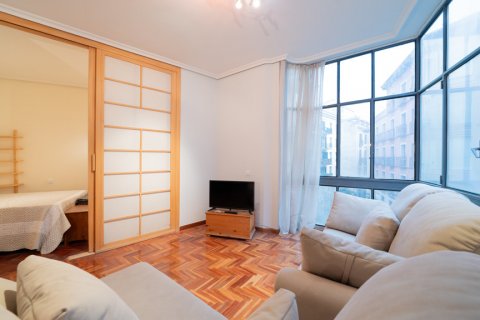 Dzīvoklis pārdošanā Madrid, Spānijā 1 istaba, 68 m2 Nr. 108312 - attēls 16