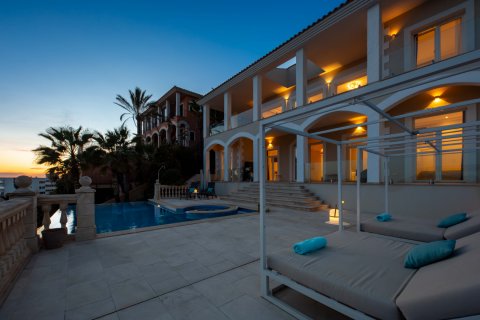 Villa for sale Santa Ponsa, Mallorca, Spain 4 bedrooms, 373 sq.m. No. 113788 - photo 2